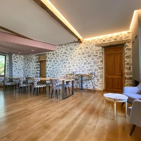 Arimune Hotel