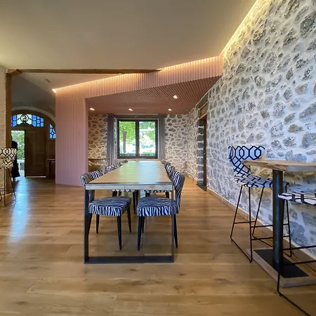 Arimune Hotell
